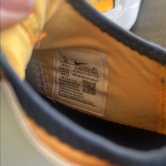 Nike Flex Runner 2 Barely Green baby toddler slip on sneaker size 9C unisex - Picture 6 of 8